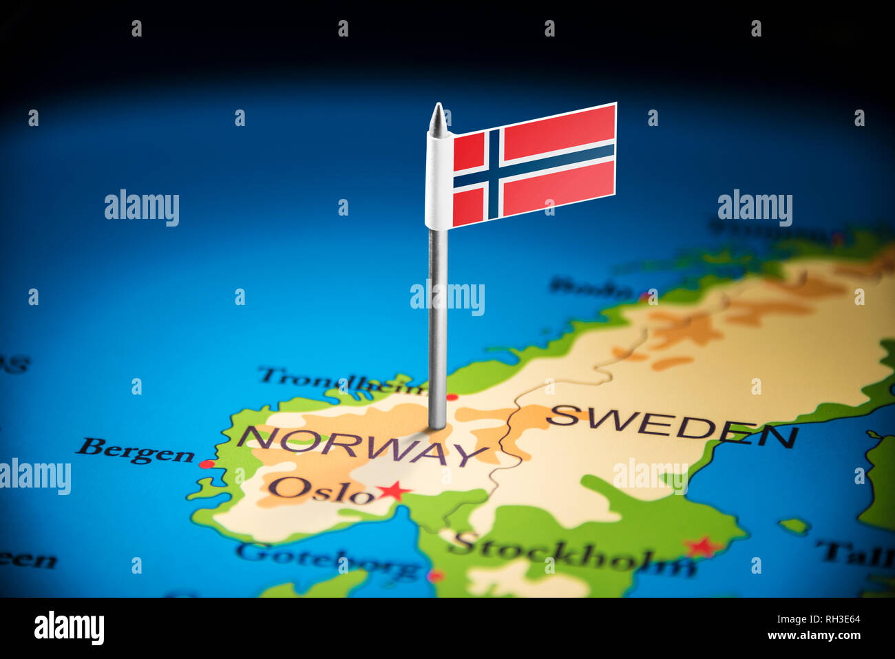 La Norvège marqués d'un drapeau sur la carte Banque D'Images