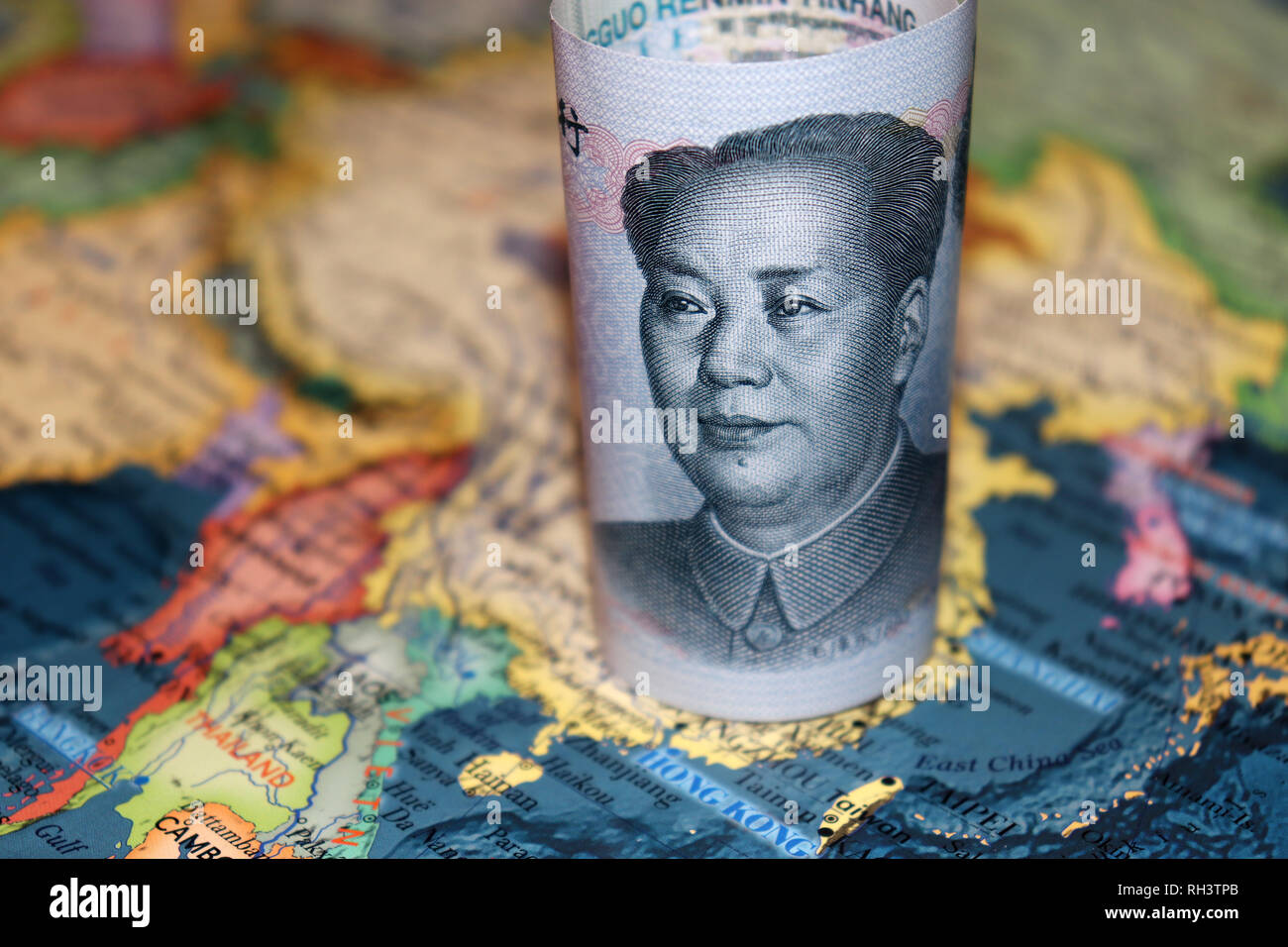 Yuan sur la carte de la Chine. Concept pour l'économie chinoise, d'investissements et de commerce. Banque D'Images