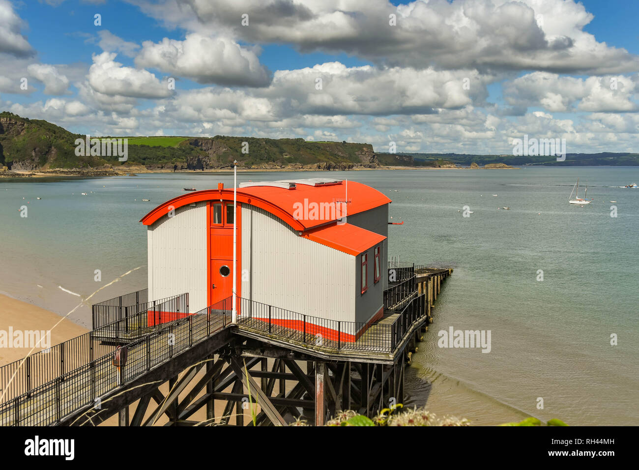 TENBY, Pembrokeshire, Pays de Galles - AOÛT 2018 : l'ancienne station de sauvetage à Tenby, Pays de Galles de l'Ouest, qui a été converti en logement. Banque D'Images