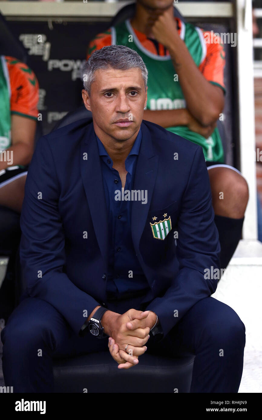 Buenos Aires, Argentine - le 25 janvier 2019 : Hernan Crespo (ancien joueur de football argentin) travaille maintenant comme DT en Banfield à Buenos Aires, Argentine Banque D'Images