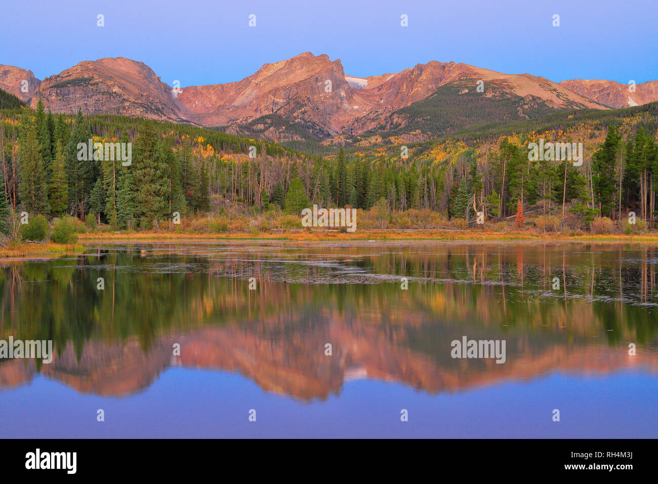 Le lever du soleil, l'aube, le Pipit de Sprague, le lac Lake Trail, Rocky Mountain National Park, Estes, Colorado, USA Banque D'Images