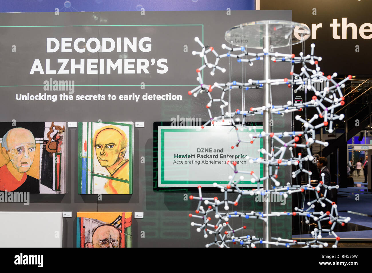 Hanovre, Allemagne - 13 juin 2018 : Des affiches et des modèles sur le stand de Hewlett Packard d'informer sur l'état de la recherche sur la maladie d'Alzheimer à l'occasion du CeBIT 2018. CeBI Banque D'Images