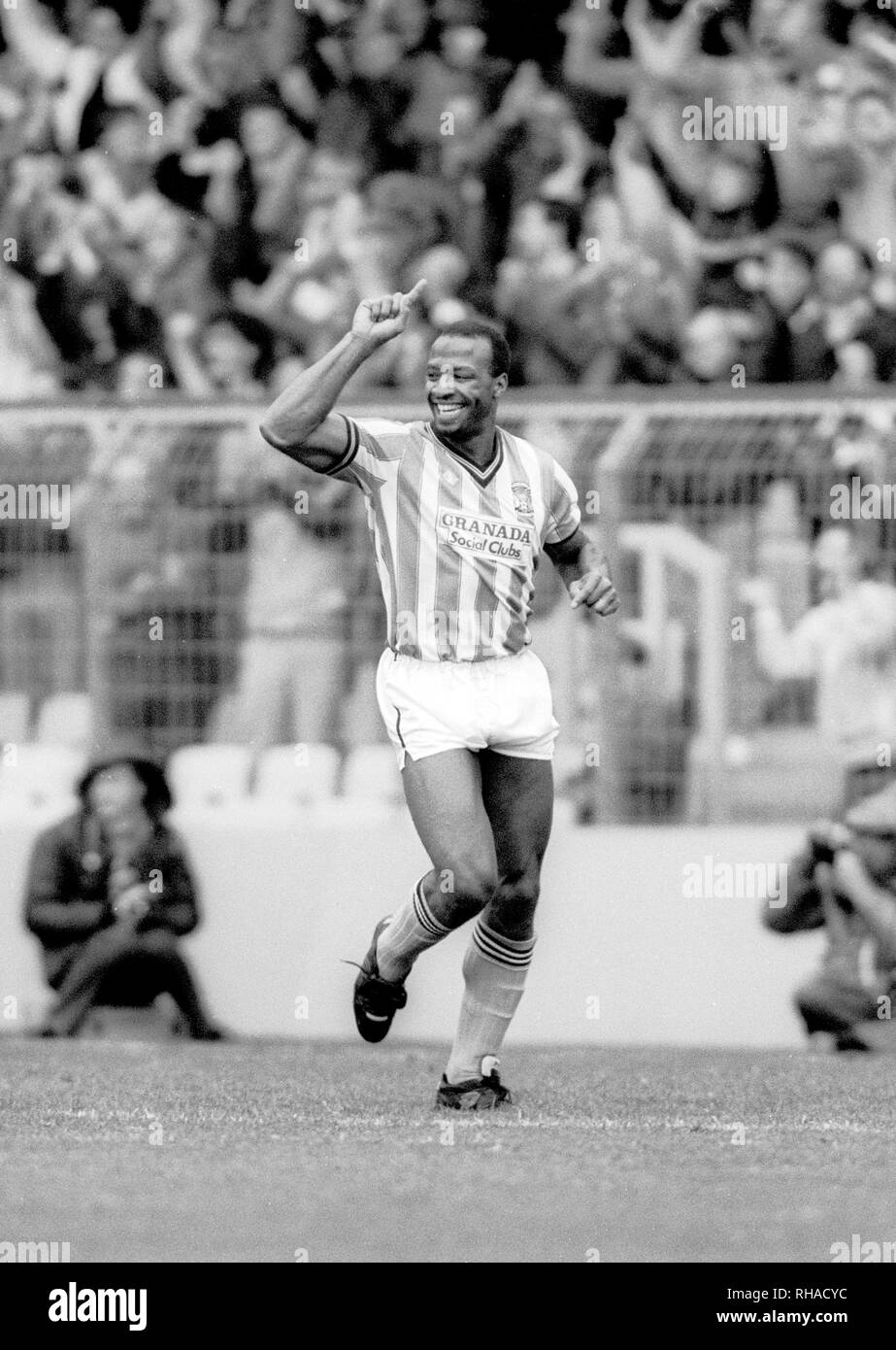 CYRILLE REGIS, COVENTRY CITY FC, , 1986 Banque D'Images