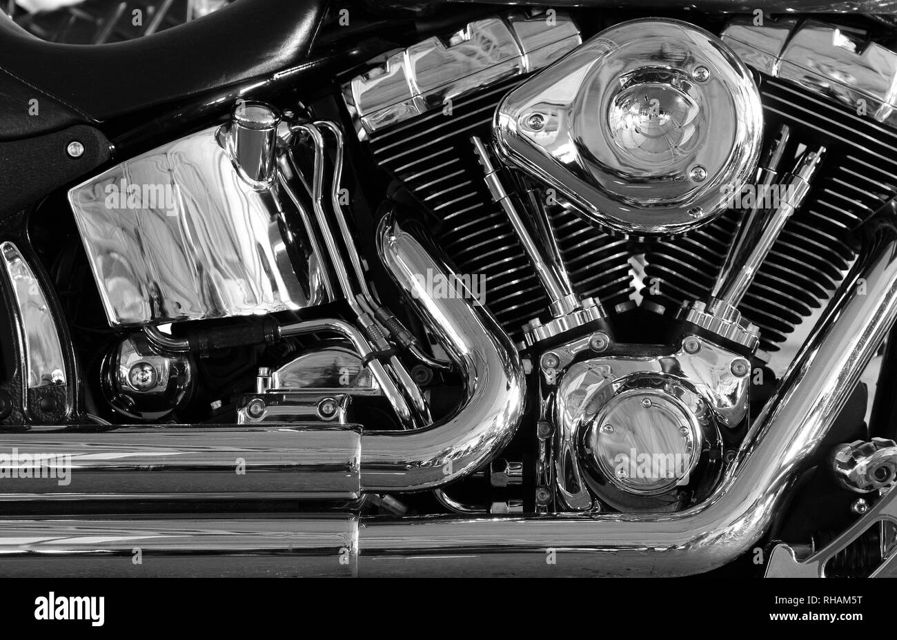 Le chromage v-type détaillé moteur moto Photo Stock - Alamy