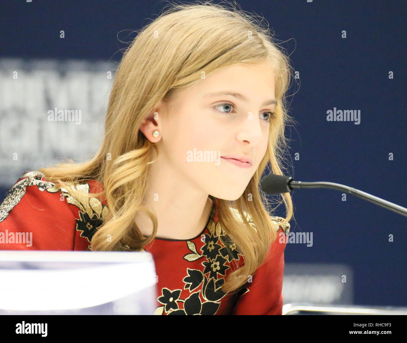 Charlotte, Caroline du Nord, USA. 1er février, 2019. Ancien pilote de NASCAR Jeff Gordon et sa fille Ella SOFIA GORDON à la NASCAR 2019 Cérémonie d'intronisation au Temple de la renommée post conférence de presse le 1 février 2019 à Charlotte, Caroline du Nord : Crédit Ed Clemente/ZUMA/Alamy Fil Live News Banque D'Images