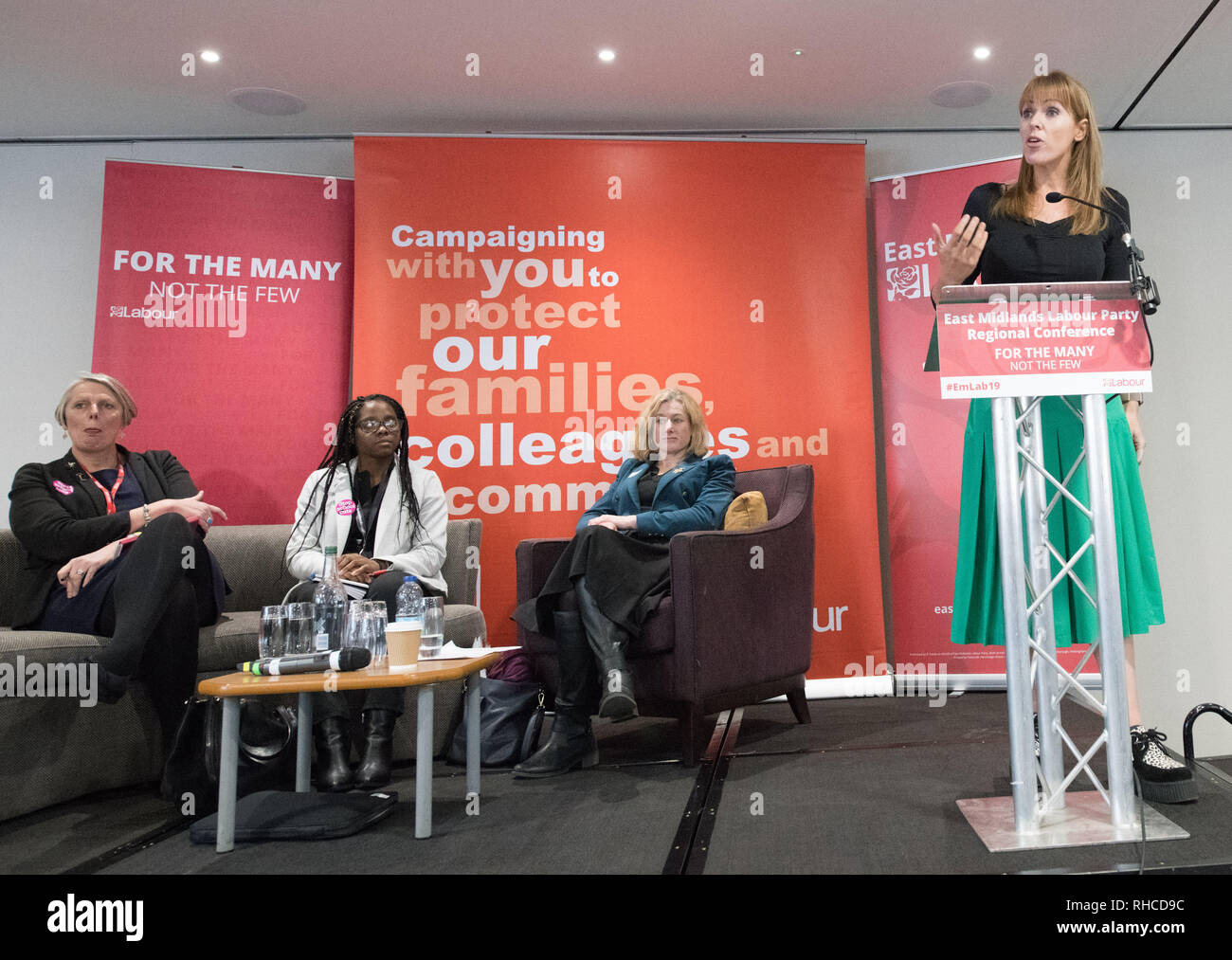 Congrès du Parti travailliste, East Midlands, Nottingham, 2019 Nottinghamshire, Angleterre, Royaume-Uni. 2ème. Février, 2019. L'ombre du travail secrétaire d'éducation Angela Rayner député débattre sur le Service de l'éducation nationale, un élément clé de la politique du Parti du travail avec les membres du parti à l'East Midlands conférence du parti travailliste en 2019. Alan Beastall/Alamy Live News Banque D'Images