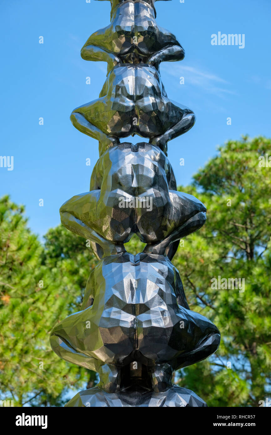 Karma, statue de l'artiste coréen Do-ho Suh, New Orleans sculpture Garden, New Orleans Museum of Art, noma, Nouvelle-Orléans, Louisiane. Banque D'Images