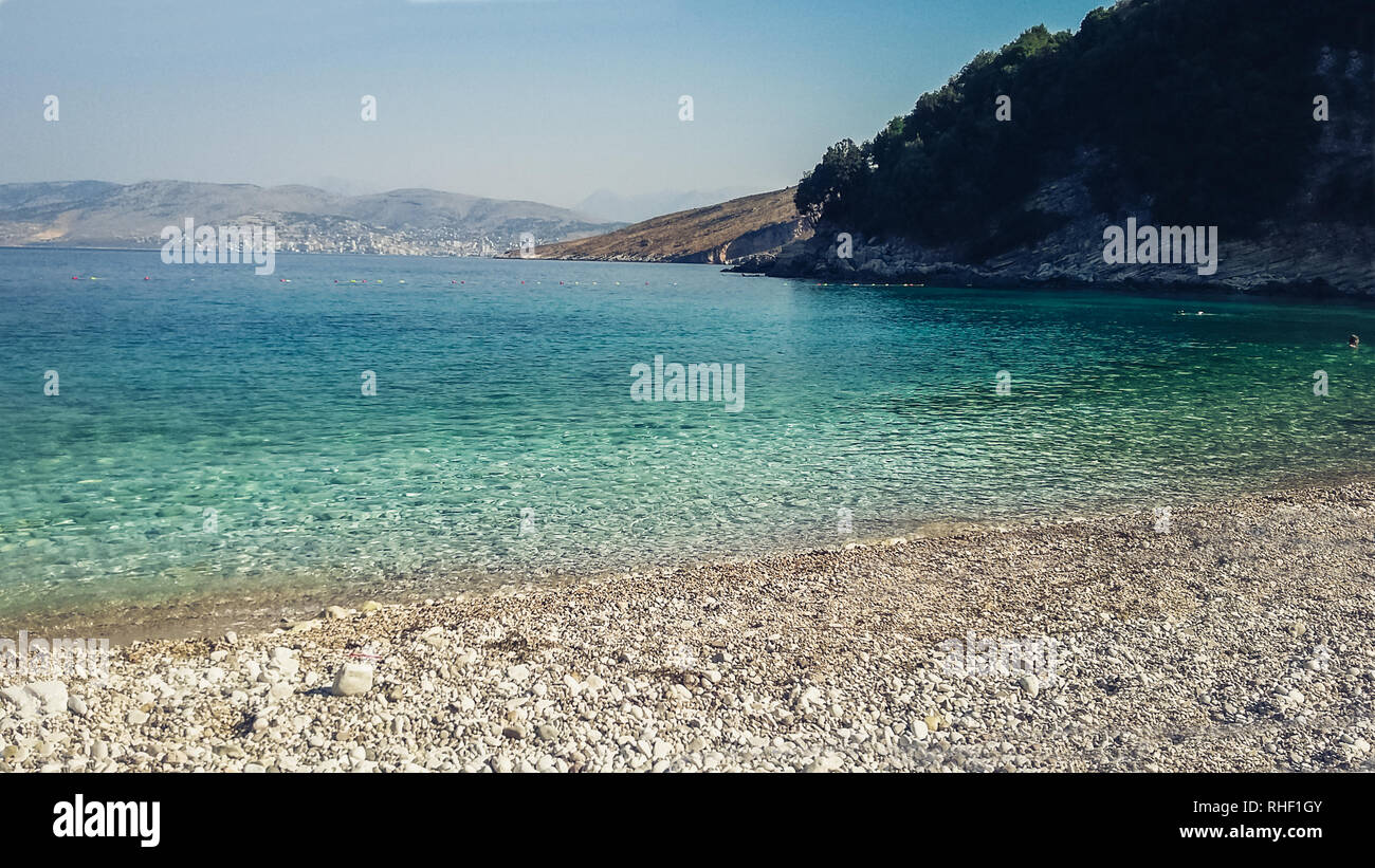 Manastir beach, Saranda, Albanie, Riviera albanaise, belle seascape Banque D'Images