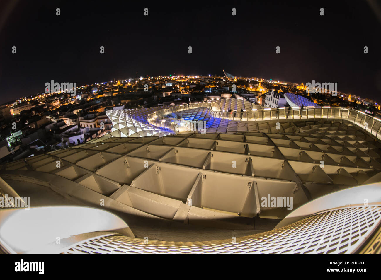 Metropol Parasol de nuit, Séville, Espagne, Février 2019 Banque D'Images