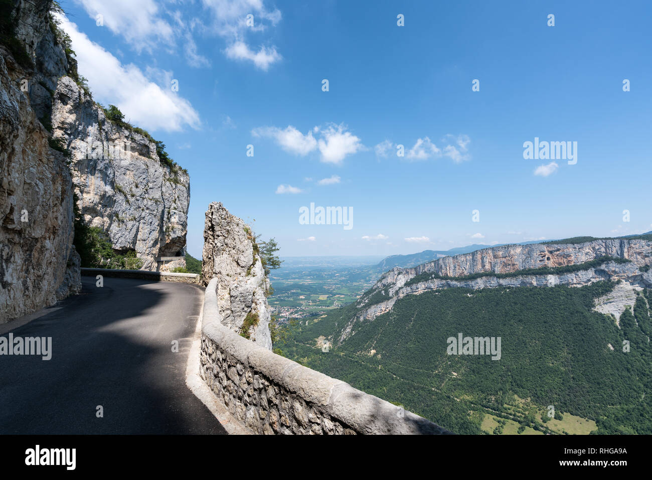 À Combe Laval gorge road, Auberives-en-Royans, France Banque D'Images