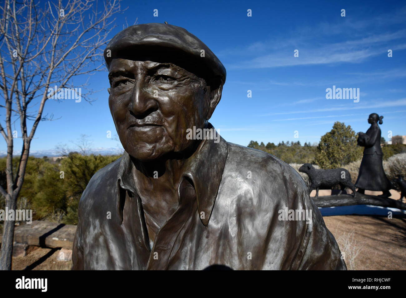Un auto-portrait sculpture en bronze par le sculpteur Apache chiricahua Allan Houser au Museum of Indian Arts & Culture à Santa Fe, Nouveau Mexique Banque D'Images