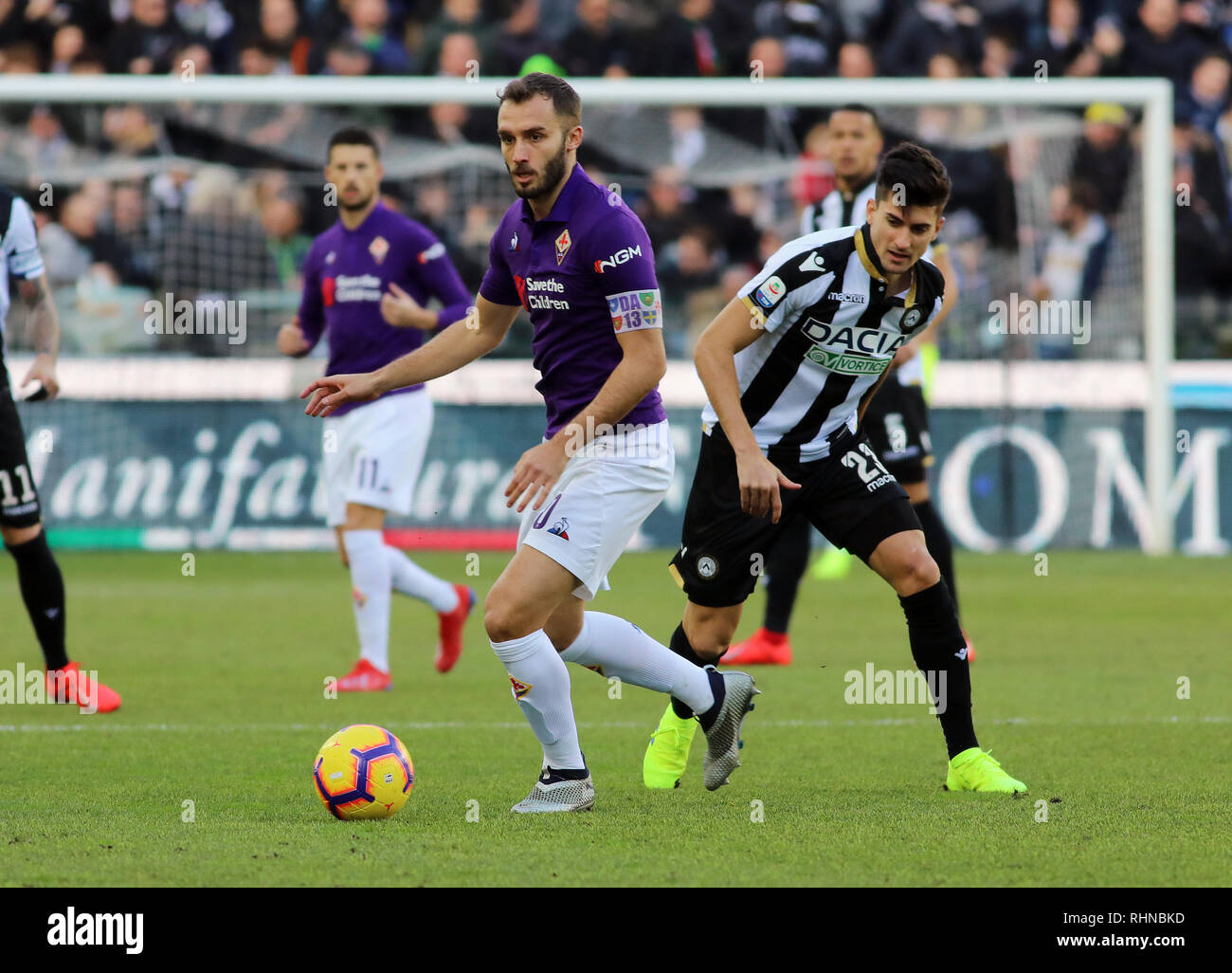 Udine, Italie. 06Th Feb 2019. Foto LaPresse/Andrea Bressanutti 03/02/2019 Udine (Italie) Sport Calcio Udinese vs Fiorentina - Campionato di Calcio Serie A 22^ Giornata - Stade "Arena" Dacia Nella foto : Photo pezzella LaPresse/Andrea Bressanutti Février 03, 2019 Udine (Italie) Sports Football Udinese vs Fiorentina - Italien de Football League un jour^ 22 - "Dacia" Arena Stadium Dans le pic : pezzella Crédit : LaPresse/Alamy Live News Banque D'Images