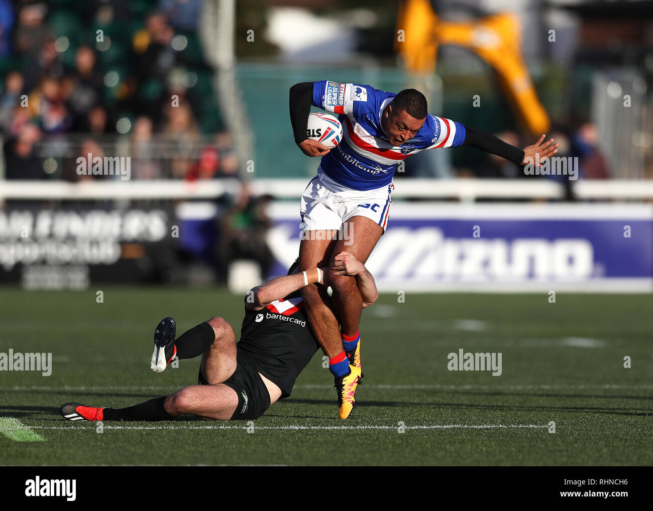 Terrain de sport Trailfinders, Londres, Royaume-Uni. 3, 2019. Super League rugby Betfred, London Broncos contre Wakefield Trinity ; Elliot Kear de London Broncos aborde Reece Lyne de Wakefield Trinity : Action Crédit Plus Sport/Alamy Live News Banque D'Images