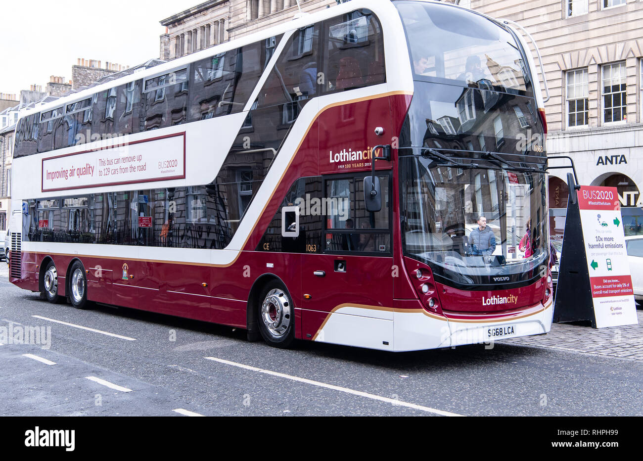 Le bus Lothian stratégie 2020 le voit s'engager à seulement d'exploitation des autobus qui répondent à une norme minimale de 5 Euro du véhicule ou au-dessus d'ici la fin de 2020. C Banque D'Images