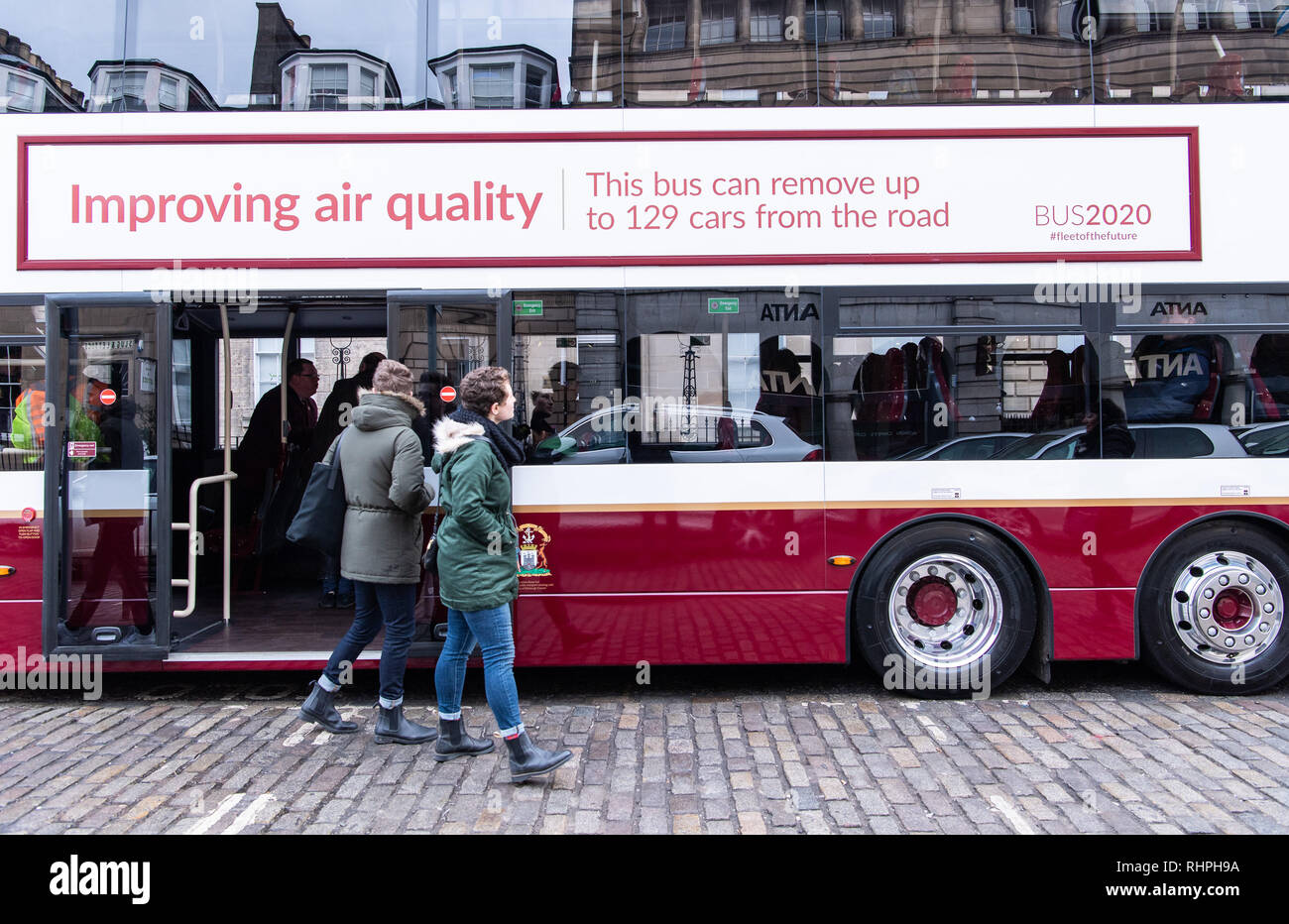 Le bus Lothian stratégie 2020 le voit s'engager à seulement d'exploitation des autobus qui répondent à une norme minimale de 5 Euro du véhicule ou au-dessus d'ici la fin de 2020. C Banque D'Images
