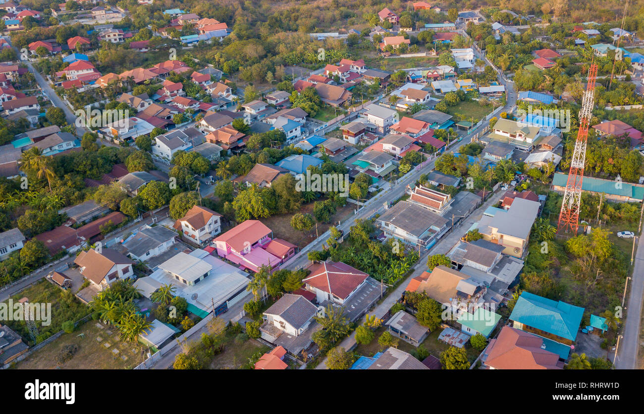 Quartier avec des maisons d'habitation et les voies, l'aménagement du concept Banque D'Images