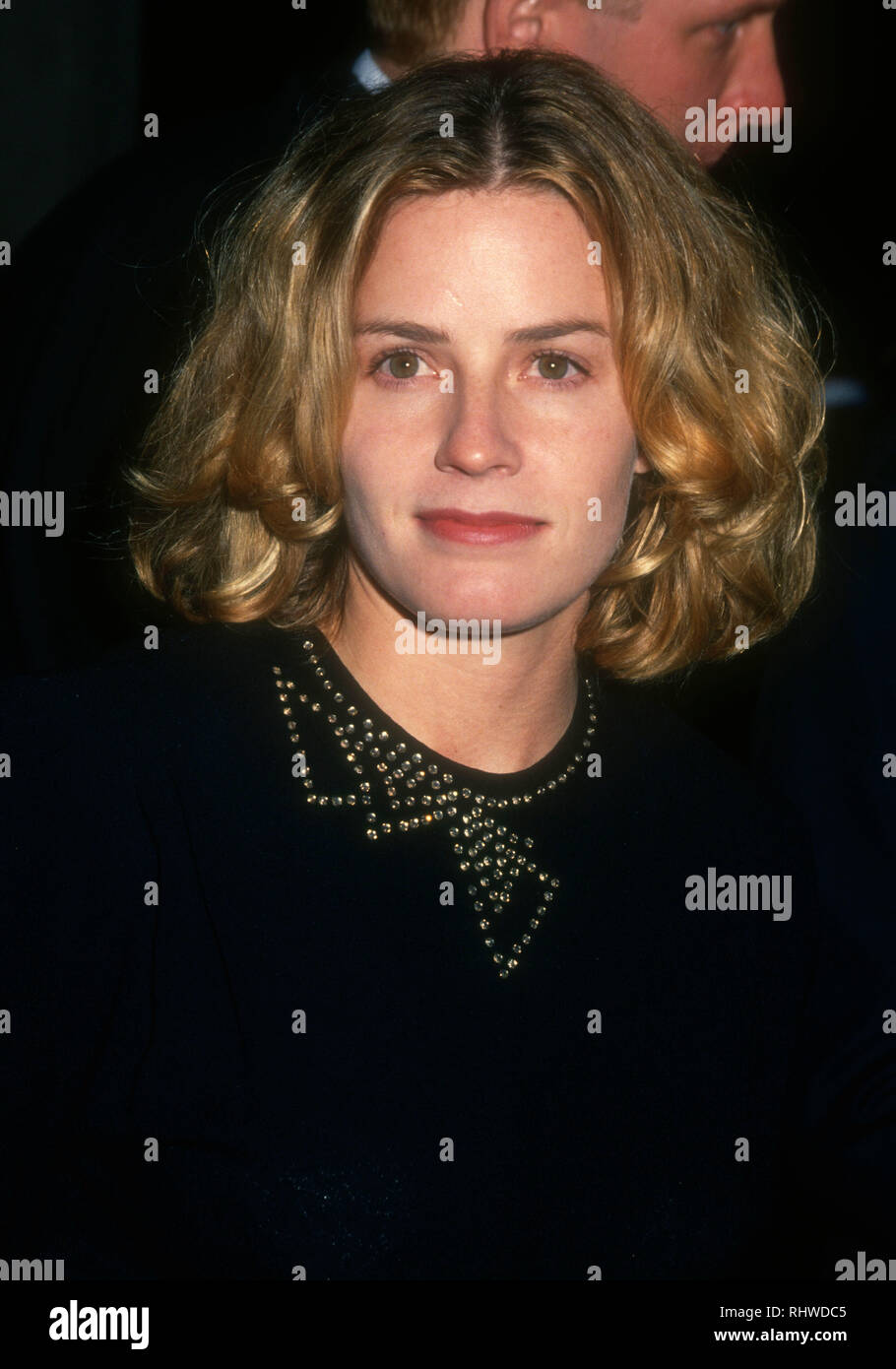 CENTURY CITY, CA - 9 décembre : L'actrice Elisabeth Shue assiste à la soirée d'ouverture de 'Sunset Boulevard' le 9 décembre 1993 à la Shubert Theatre à Century City, Californie. Photo de Barry King/Alamy Stock Photo Banque D'Images CENTURY CITY, CA - 9 décembre : L'actrice Elisabeth Shue assiste à la soirée d'ouverture de 'Sunset Boulevard' le 9 décembre 1993 à la Shubert Theatre à Century City, Californie. Photo de Barry King/Alamy Stock Photo Banque D'Images