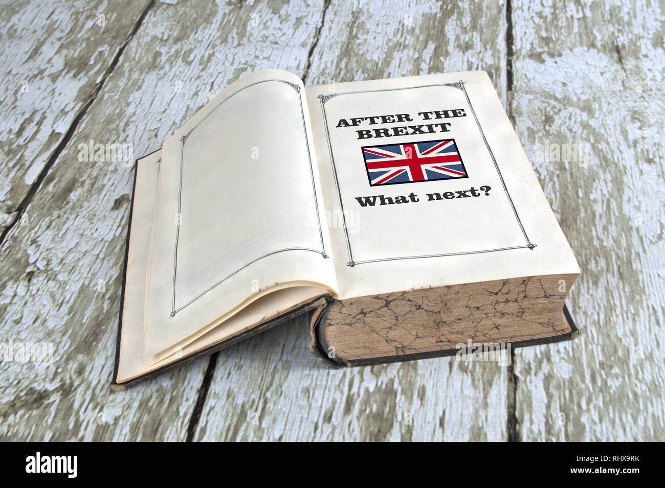 Deutschland. Le 04 février, 2019. Un vieux livre ouvert avec couvercle sur un fond de bois rustique et le titre de l'inscription : 'APRÈS LA BREXIT - What Next ?" - Un guide pour l'imaginaire après le BREXIT. ATTENTION : La composition, pas un vrai livre ! | Un vieux livre ouvert avec un sol en bois rustique et l'inscription : 'APRÈS LA BREXIT - What Next ?" - un guide pour l'imaginaire après le BREXIT. ATTENTION : La composition, pas de vrai livre ! SYMOBLIC PHOTO | utilisée dans le monde entier : dpa Crédit/Alamy Live News Banque D'Images