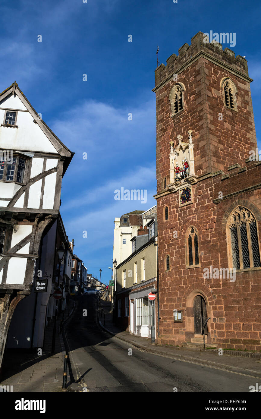 Numéro 16 Edmund Street, ou Chambre de commerce, la Chambre que déplacé,Exeter Exeter,romain porte ouest Exeter, Tudor Banque D'Images Numéro 16 Edmund Street, ou Chambre de commerce, la Chambre que déplacé,Exeter Exeter,romain porte ouest Exeter, Tudor Banque D'Images