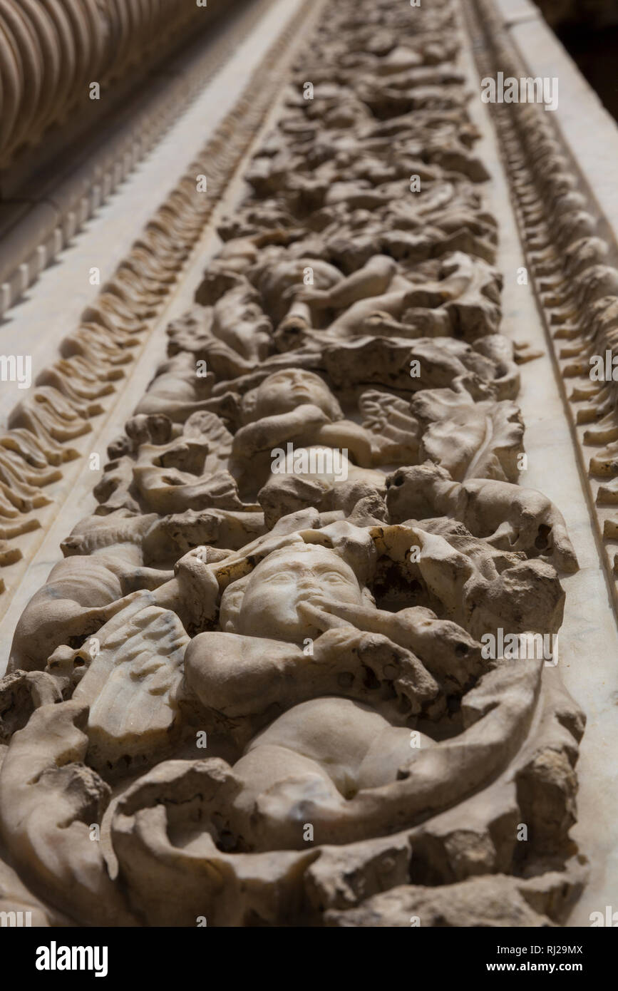 Détails autour de la porte du Canon, cathédrale de Florence, Italie Banque D'Images