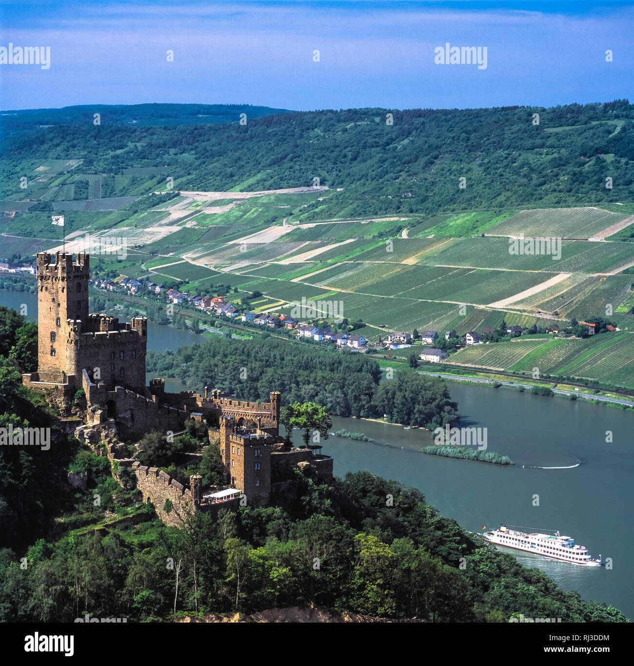 Château Sooneck (allemand : Burg Sooneck) est un château dans le coin supérieur moyenne vallée du Rhin, dans le district de Mayence-bingen Rhénanie-palatinat, Germa Banque D'Images