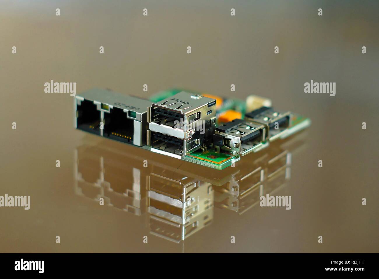 Conseil de la micro-informatique - composants électroniques montés sur ...