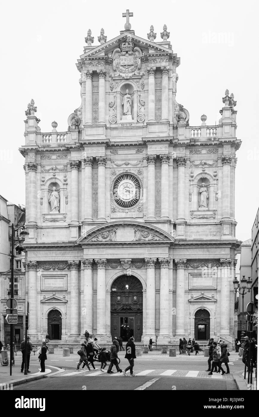 L'église de Saint-Paul-Saint-Louis au Marais, Paris, France Banque D'Images