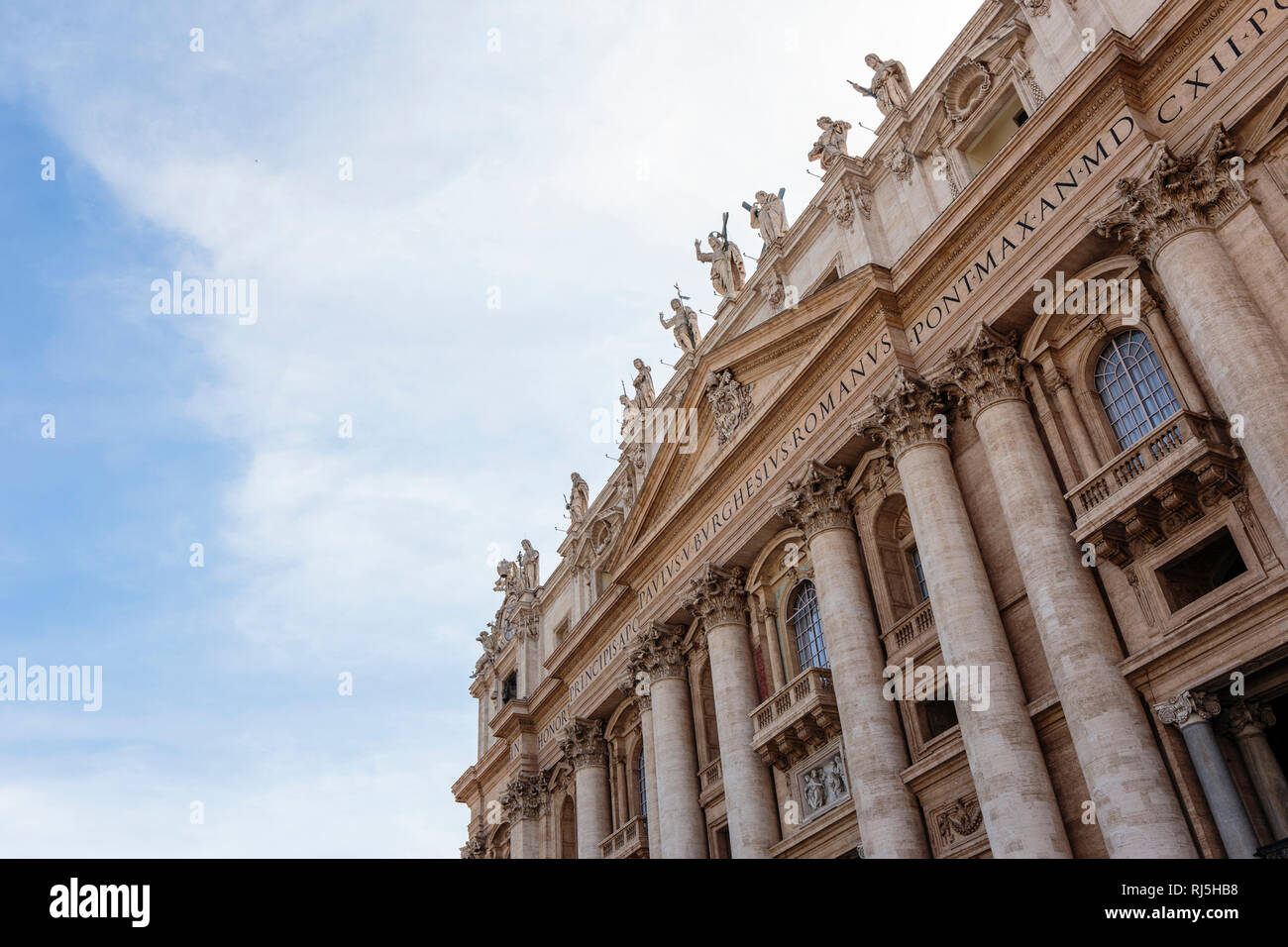 Europa, Italie, Latium, Rom, la façade des Petersdoms Vatikan, Banque D'Images
