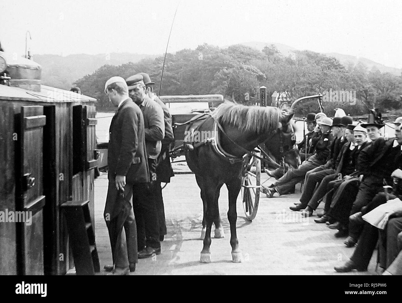 Windermere Ferry en 1906 Banque D'Images