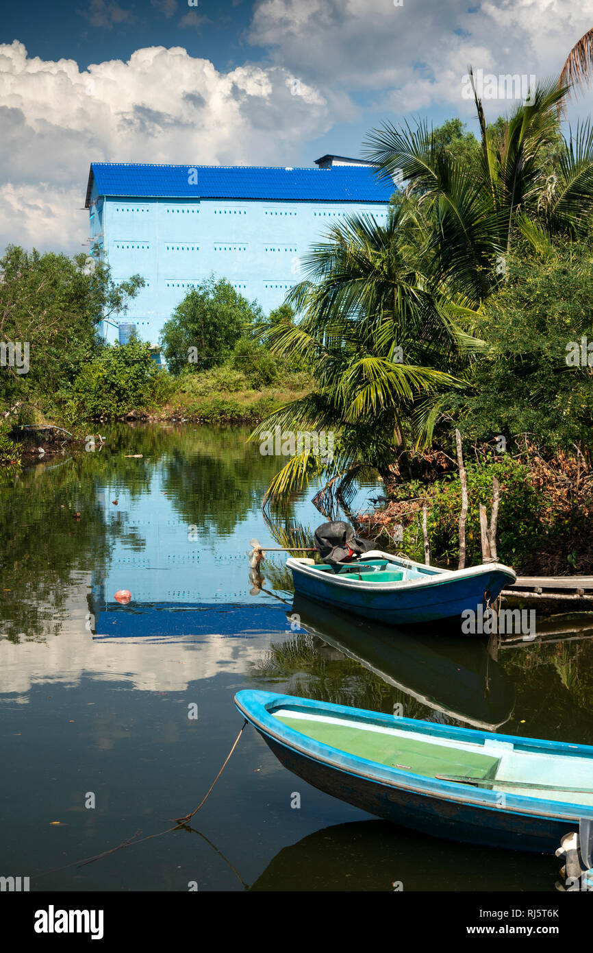 Cambodge, Preah Koh Kong, Krong Khemara Phoumin, bâtiment pour abriter les oiseaux nichent à côté de village de pêche salanganes soupe Banque D'Images