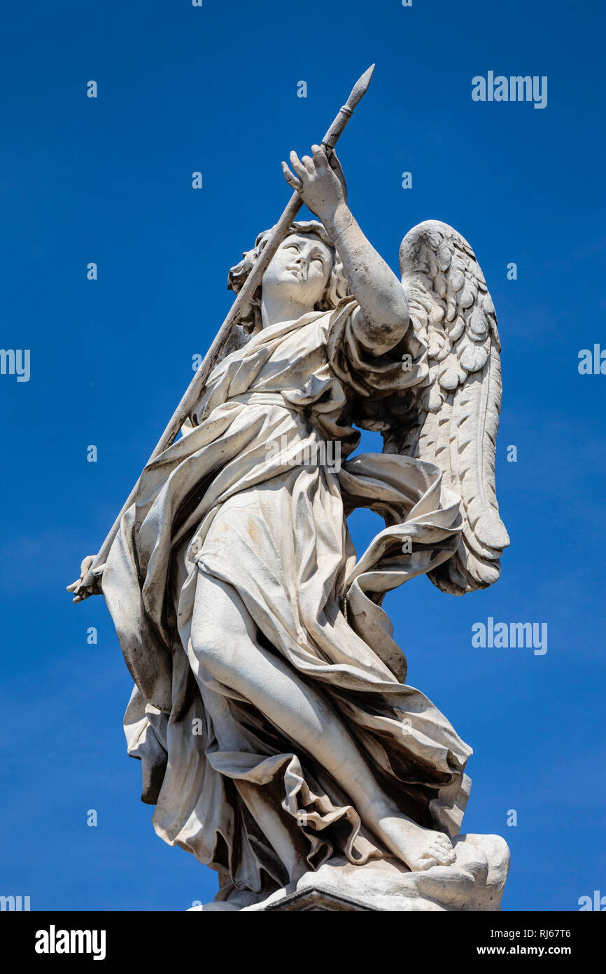 Europa, Italie, Latium, Rom, Der Engel der mit Lanze (geschaffen von Domenico Guidi, einem Schüler) Berninis Engelsbrücke auf der, Banque D'Images