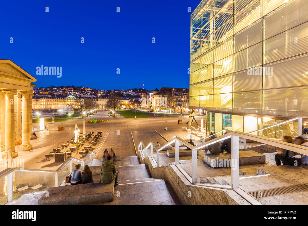 Deutschland, Bade-Wurtemberg, Stuttgart, Blick zum Schlossplatz, Königstraße, Königsbau, Kunstmuseum Banque D'Images