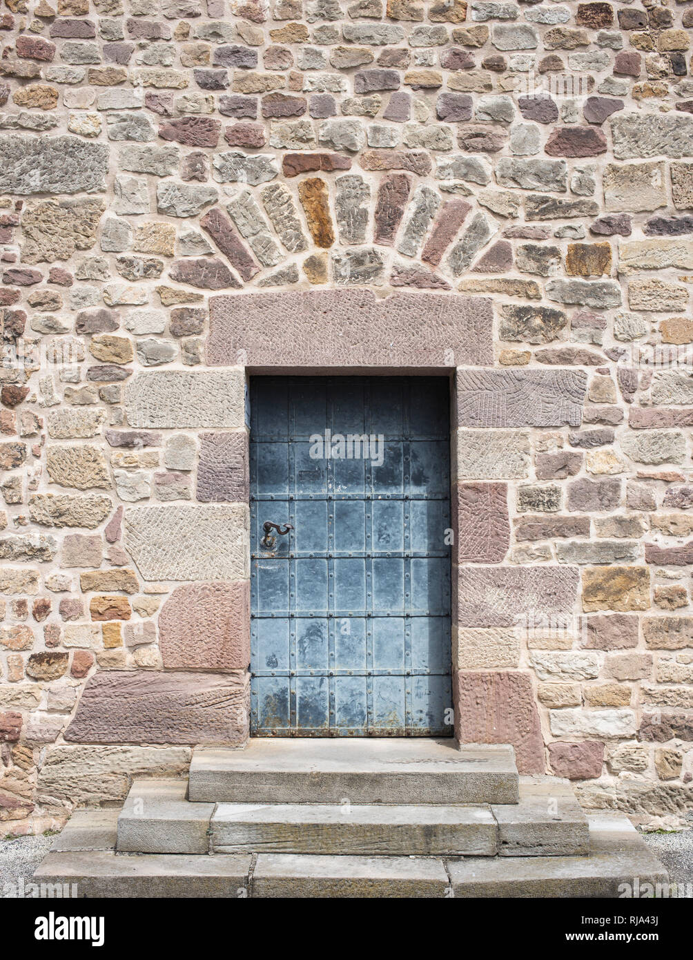 Porte latérale de l'Michaelskirche à Fulda, Allemagne, Hesse, district de Kassel, Fulda FULDA city, district, pré-romain, de style architectural carolingien Banque D'Images