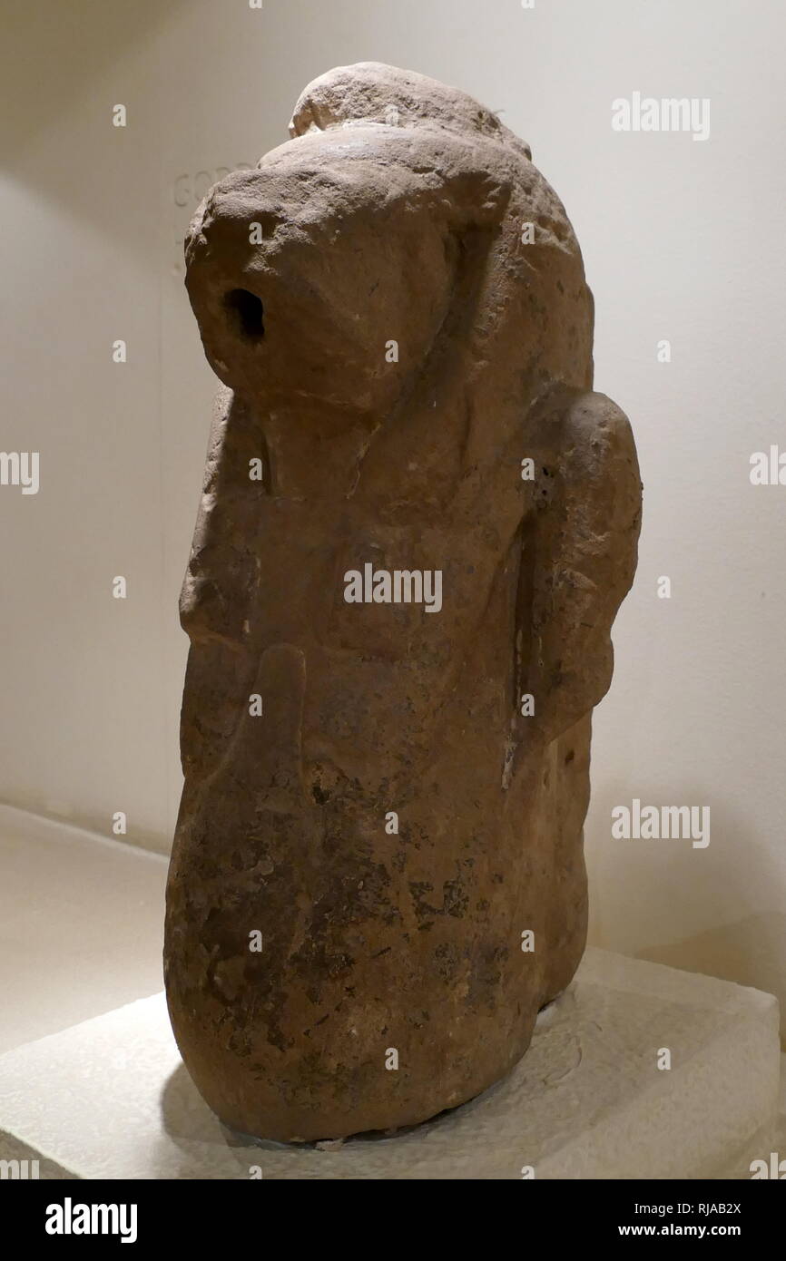 Statue de la Déesse Taweret ; la fin de période dynastique, Luxor, Egypte. 945-343 BC. Dans l'ancienne religion égyptienne, Taweret est la déesse égyptienne antique de protection de l'accouchement et de la fertilité. Banque D'Images