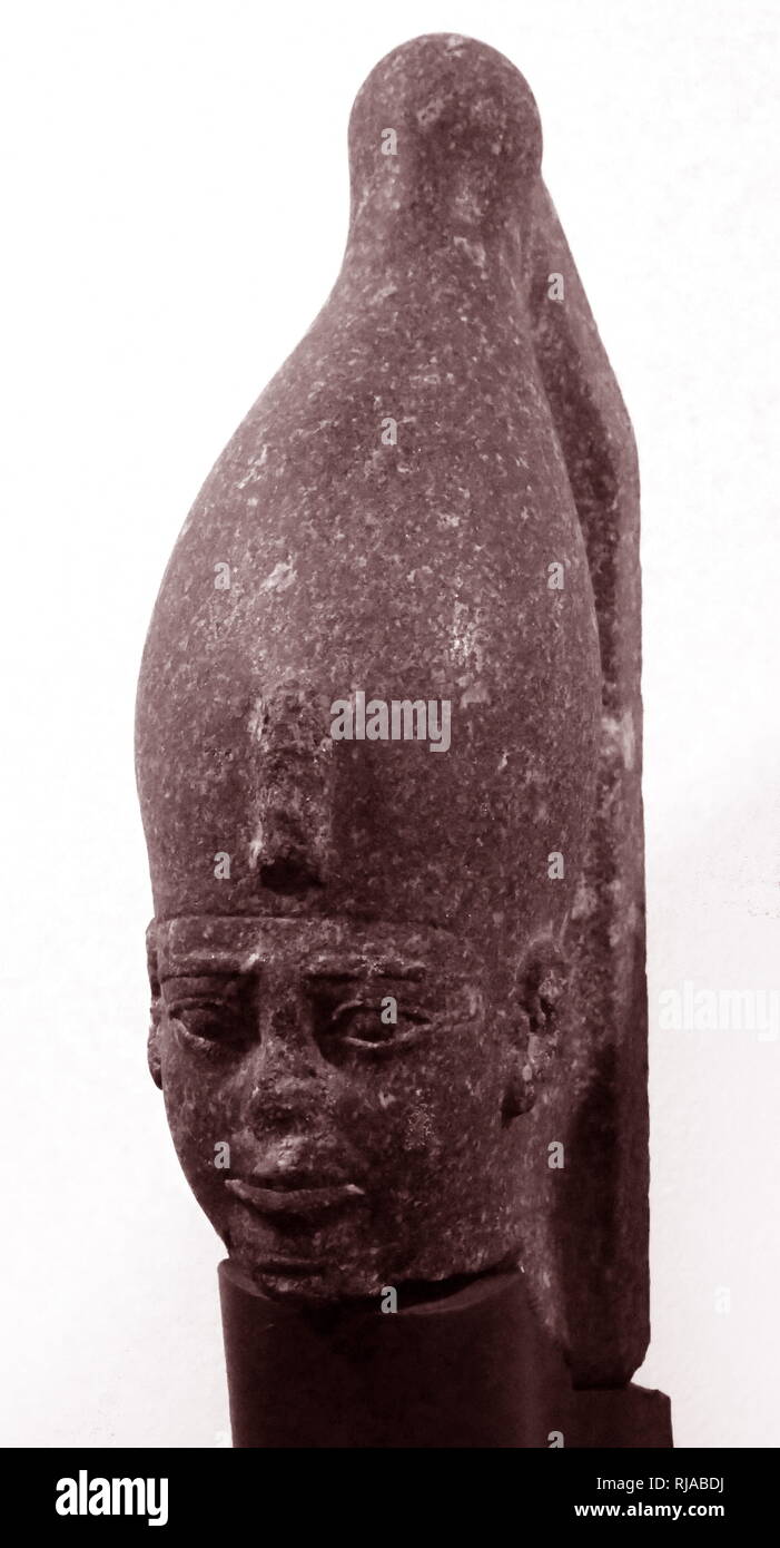 Statue en granit d'Amenhotep III, le Musée de Louxor, Louxor, Egypte. Amenhotep III (Aménophis III), également connu sous le nom d'Aménophis le magnifique, est le neuvième pharaon de la xviiie dynastie. gouvernait l'Égypte à partir de juin 1386 à 1349 av. Banque D'Images