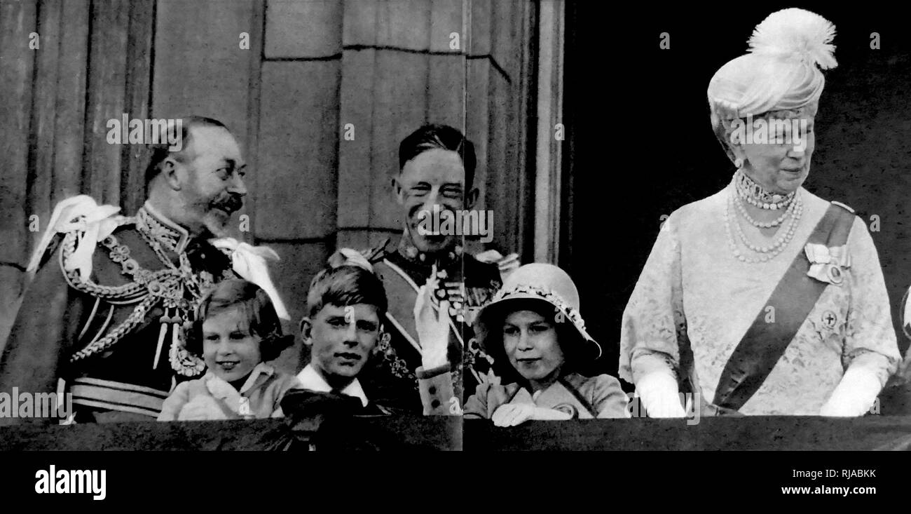 Le roi George V et la reine Mary célébrer leur Jubilé d'avec la Princesse  Elizabeth plus tard la reine Elizabeth II 1935 Photo Stock - Alamy