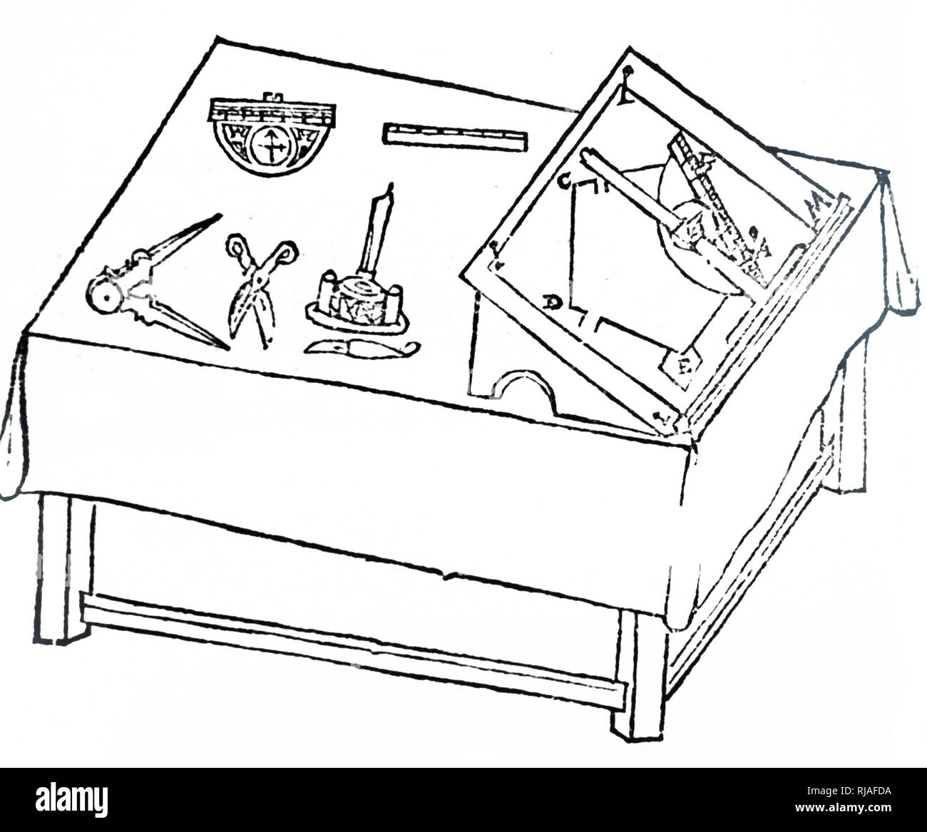 Une gravure sur bois représentant une table de dessin montrant une équerre en T en cours d'utilisation sur un diagramme. Sur le tableau principal sont les boussoles et Levinus Hulsius' planimètre intégrant un compas magnétique. Levinus Hulsius (1546-1606) Un concessionnaire belge bouilloire et d'instruments scientifiques ; maison d'édition et de l'imprimante ; linguiste et lexicographe. En date du 17e siècle Banque D'Images