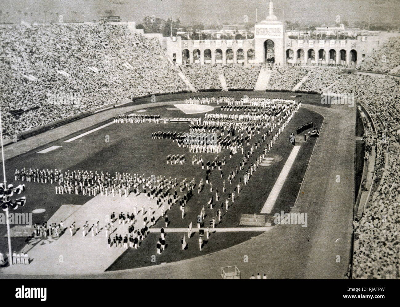 1932 La cérémonie d'ouverture des Jeux Olympiques de Los Angeles qui a