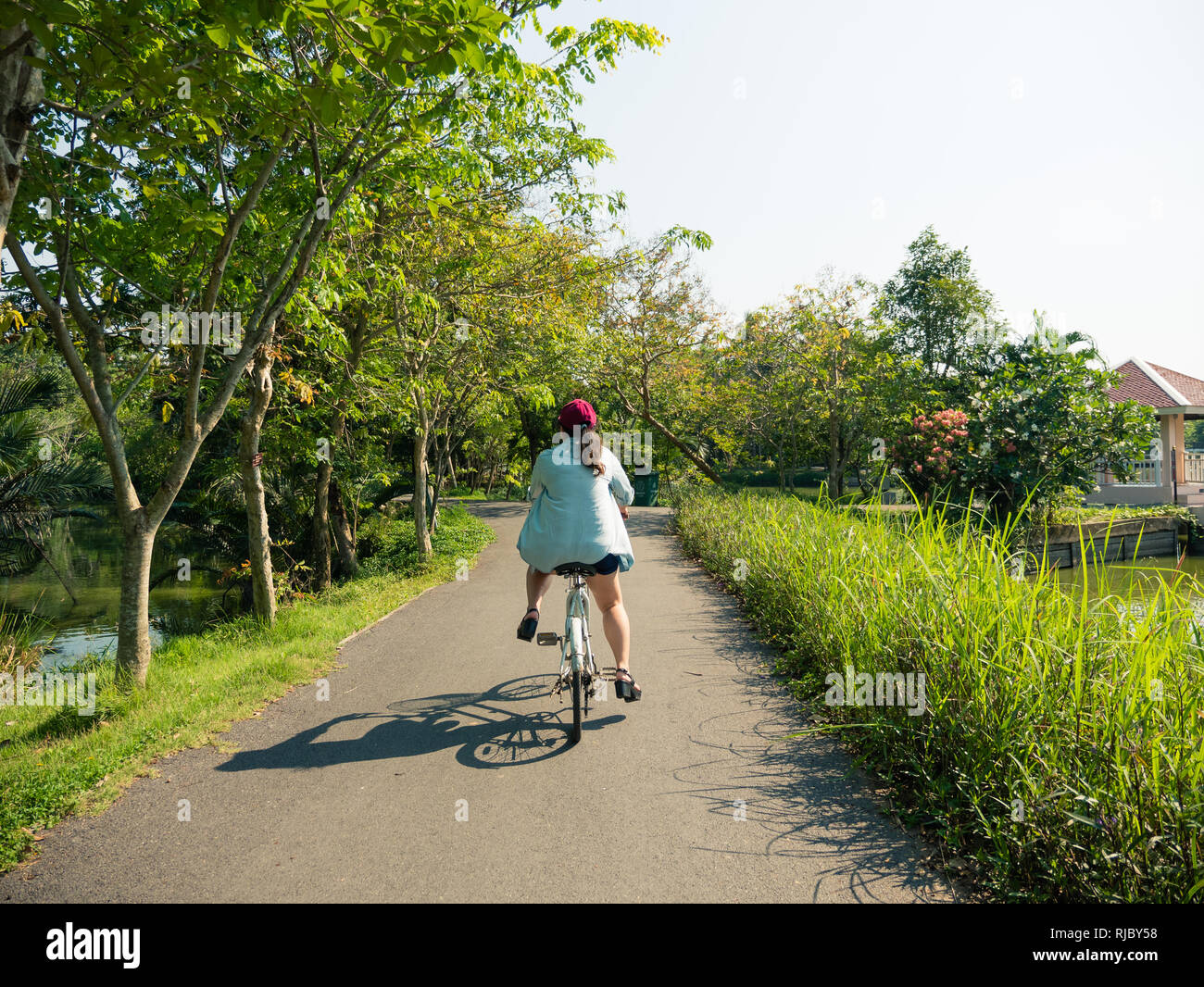 Cycliste en Thaïlande, Bang Kachao Banque D'Images