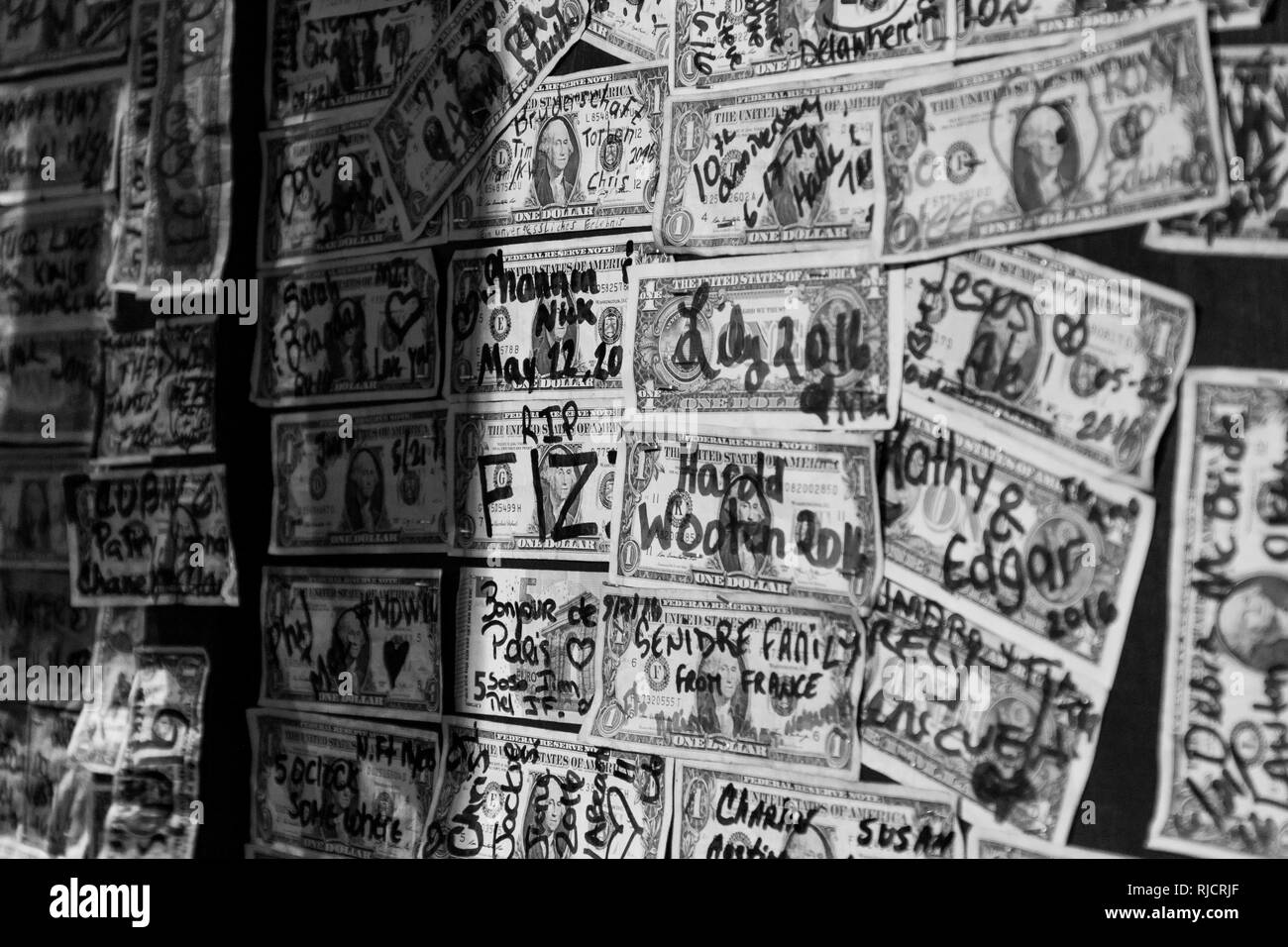 Dollar Bills trouvé dans un bar de Key West, Florida Keys, Floride, USA Banque D'Images