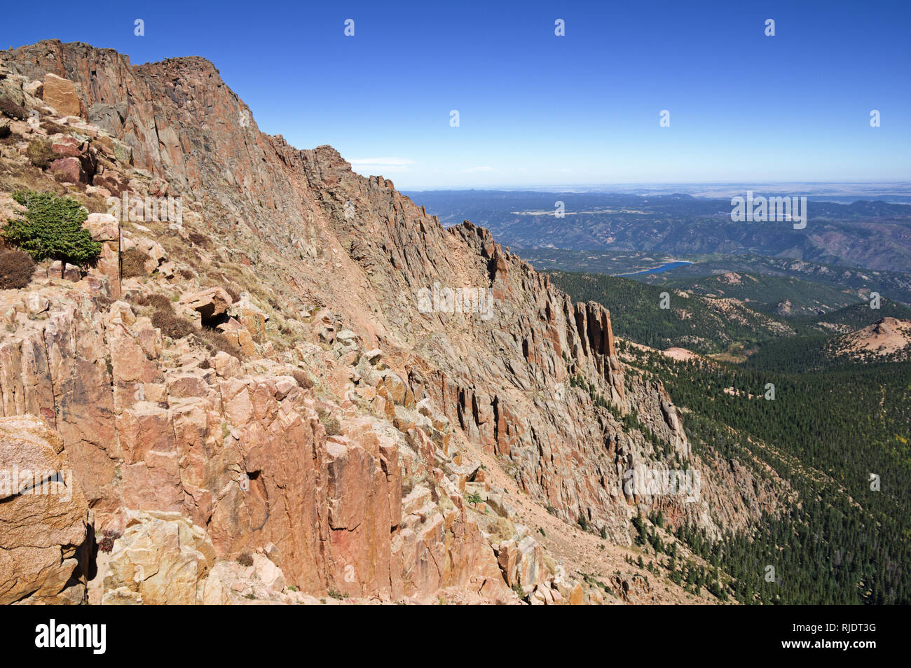 Vue vers le nord depuis près du sommet de Pikes Peak dans le Colorado Banque D'Images