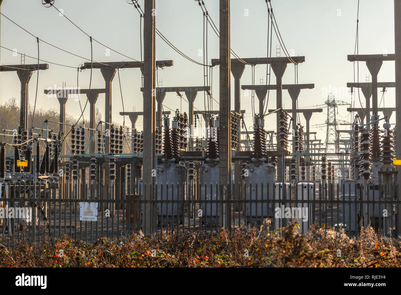 Les transformateurs de puissance haute tension à la fée Lane, poste de vente, Manchester UK. Banque D'Images