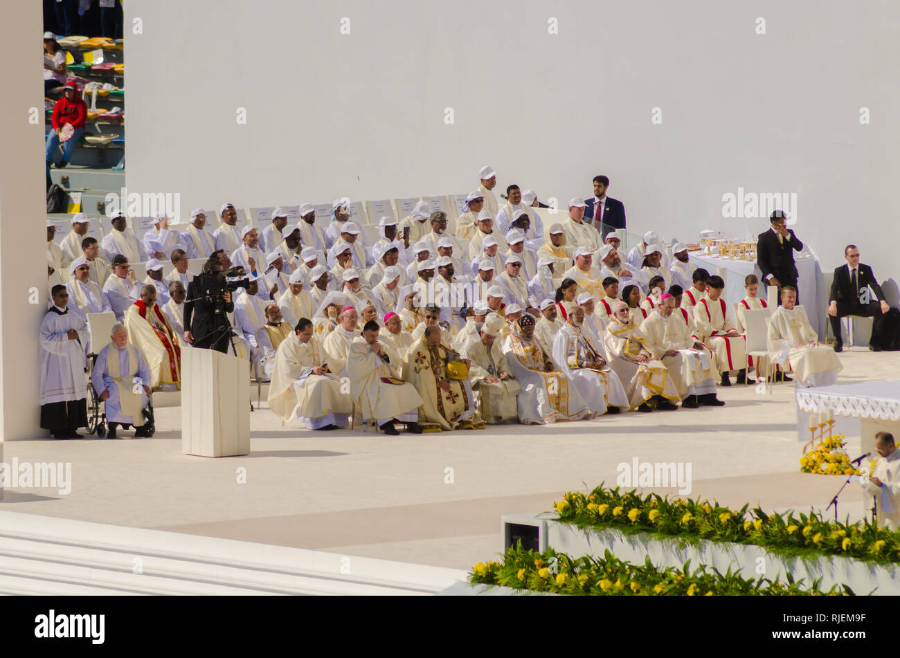 ABU DHABI, EMIRATS ARABES UNIS-Février 5, 2019 : Le Pape François visite papale historique le mardi 5 février 2019 dans Zayed Sports City Stadium. Banque D'Images