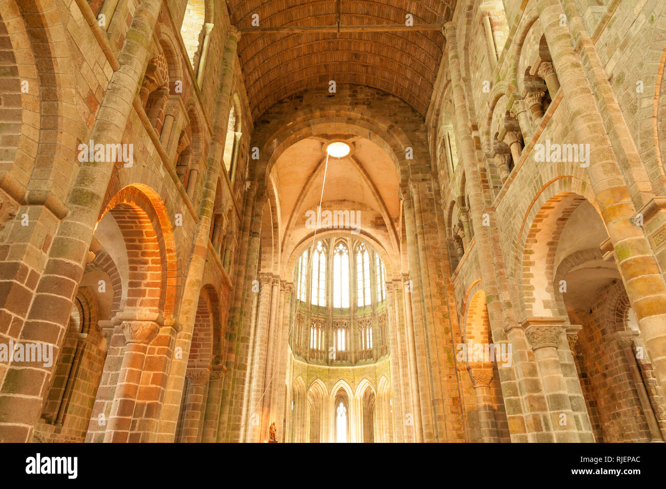 Choeur gothique du célèbre Mont Saint Michel church-abbaye, UNESCO World Heritage site, Normandie, France Banque D'Images
