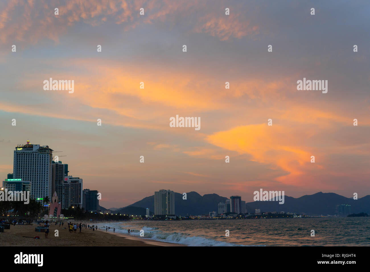 Belle vue sur la mer dans le sud Côte centrale du Vietnam. Une zone avec beaucoup de célèbres destinations touristiques comme Nha Trang et mui ne Banque D'Images