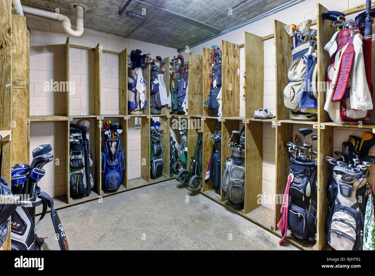 Rangement pour les Clubs de Golf Photo Stock - Alamy