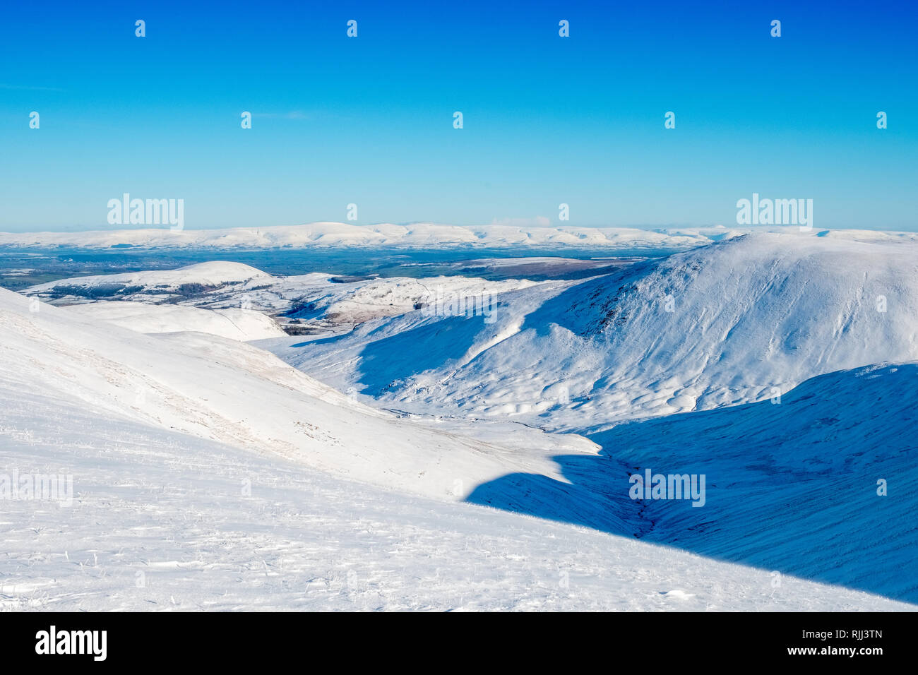 Deepdale de Watsons Dodd en hiver la neige. Parc National de Lake District, Cumbria, Royaume-Uni Banque D'Images