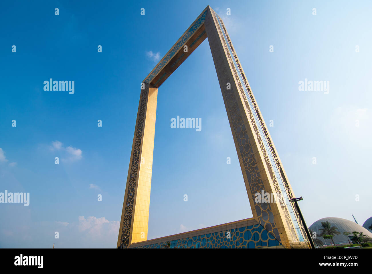 Dubaï, Émirats arabes unis - Dubaï, Octobre 2018 : construction du châssis au lever du soleil Banque D'Images