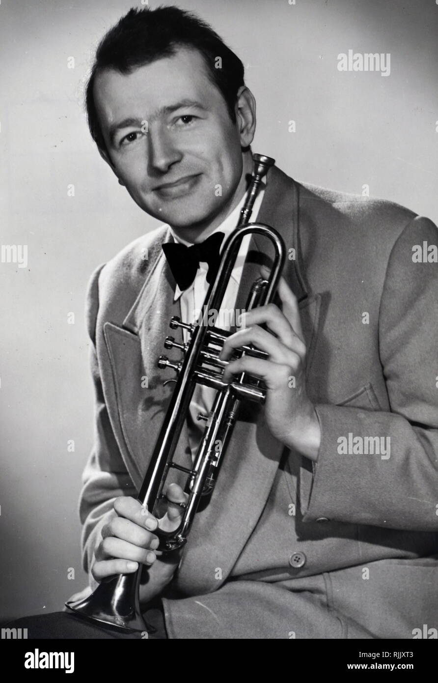 Une photographie d'Humphrey Lyttelton (1921-2008) un musicien de jazz français et diffuseur de l'aristocratique famille Lyttelton. En date du 20e siècle Banque D'Images