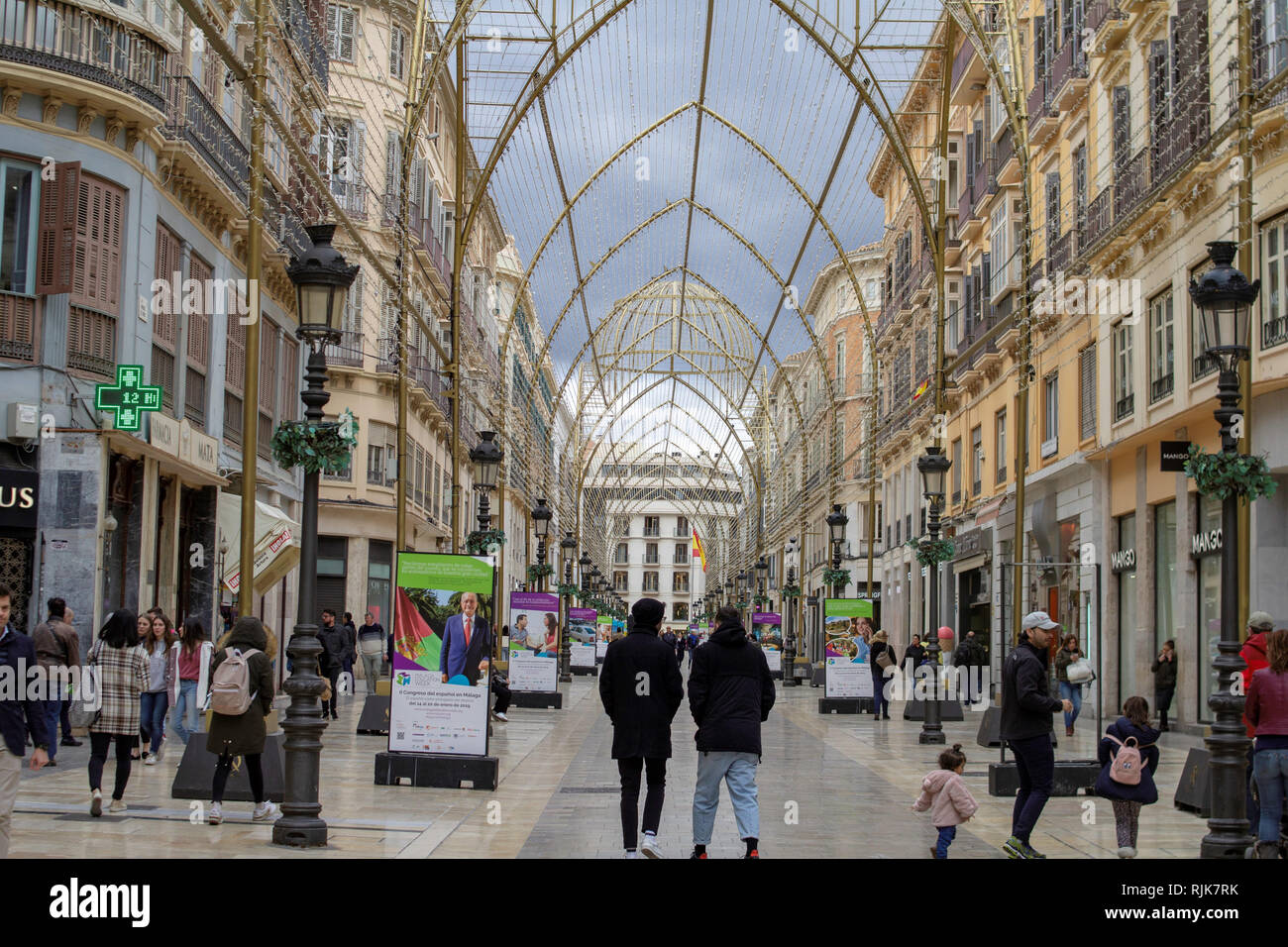 Malaga, Espagne. La principale rue commerçante de Malaga, la rue Larios, et l'une des rues les plus chères à louer en Europe. Banque D'Images